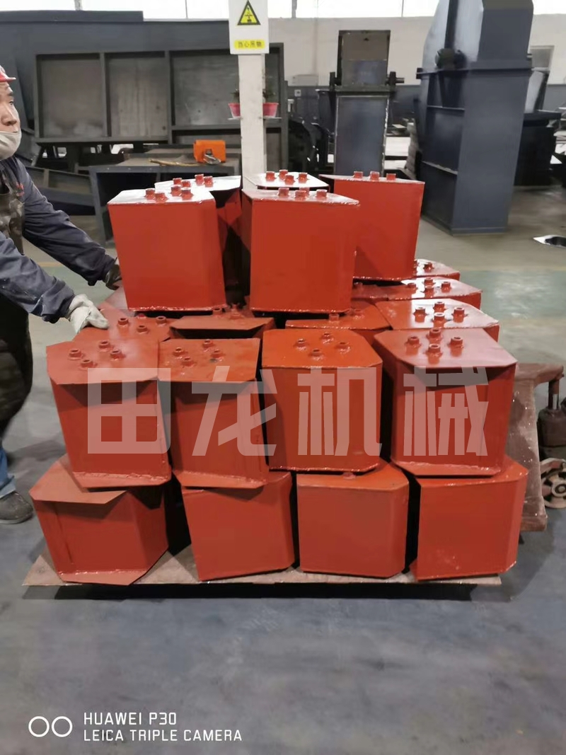 板鏈斗式提升機配件鏈條展示